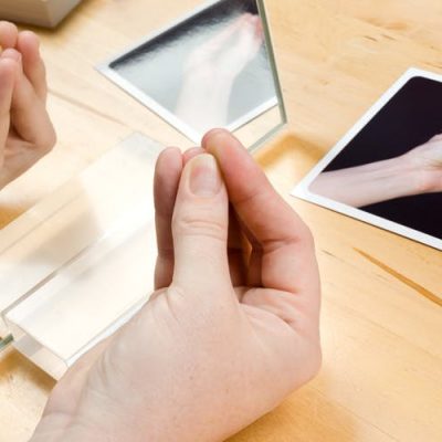 mirror-therapy mirror-therapy